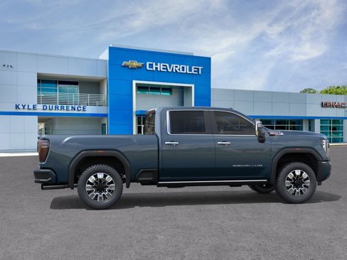 New 2025 GMC Sierra 2500 Denali w/ Denali Reserve Package image 13