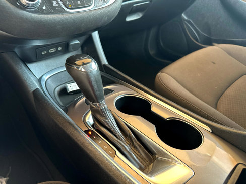 Used 2020 Chevrolet Malibu LT image 59