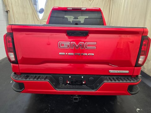 New 2026 GMC Sierra 1500 Elevation image 7