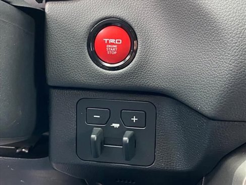 New 2025 Toyota Tundra Limited image 10