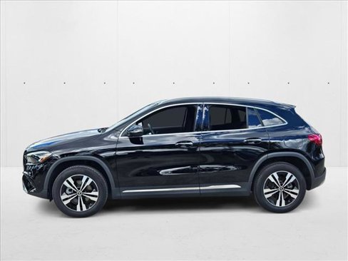 Used 2025 Mercedes-Benz GLA 250 image 9
