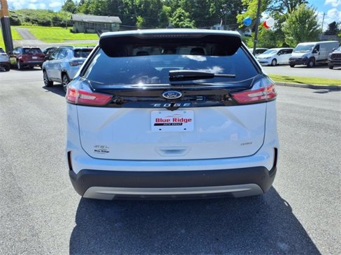 Used 2024 Ford Edge SEL image 5