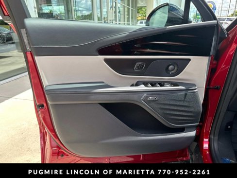 New 2025 Lincoln Nautilus Premier w/ Equipment Group 102A image 10