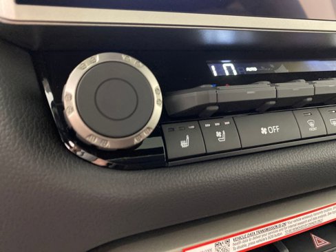 New 2025 Toyota Tundra Limited image 21