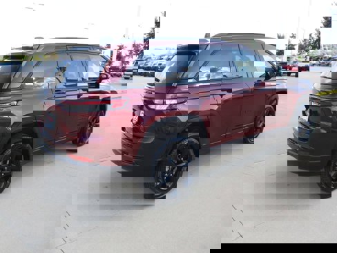 New 2025 Jeep Grand Cherokee Limited w/ Black Appearance Package image 7