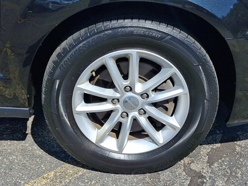 Used 2016 Dodge Grand Caravan SXT image 8