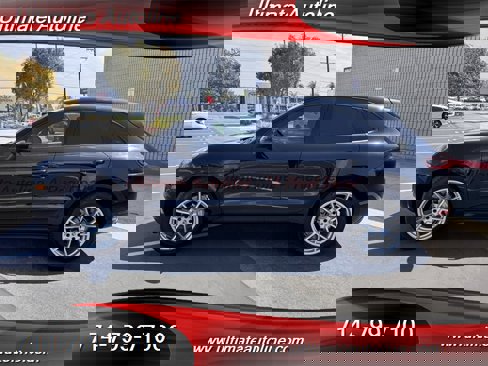 Used 2015 Porsche Macan S image 13