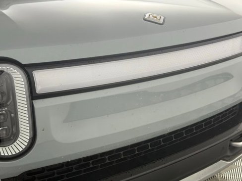 Used 2024 Rivian R1S Adventure image 36