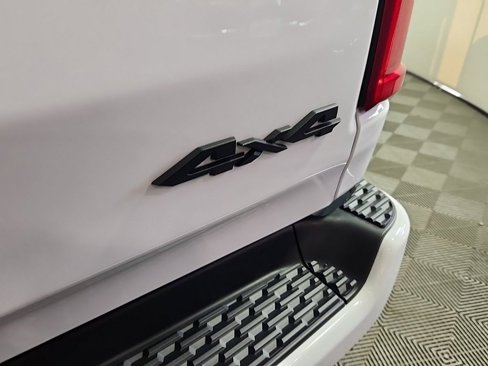 New 2025 RAM 1500 Limited image 9