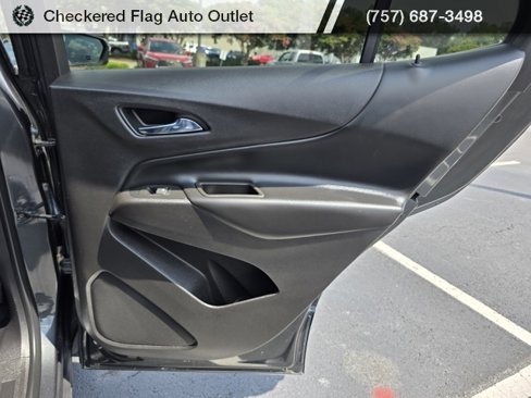 Used 2018 Chevrolet Equinox LT image 45
