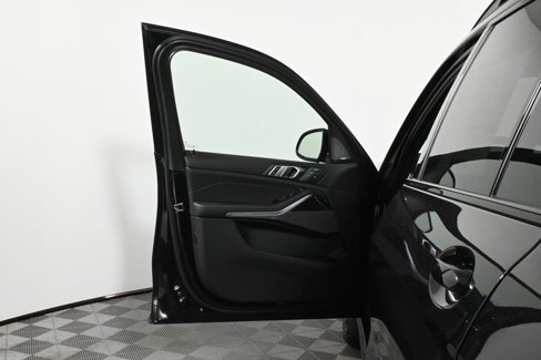 New 2026 BMW X7 xDrive40i w/ M Sport Package image 30