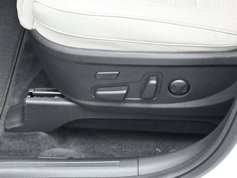 Used 2021 Kia Telluride SX w/ SX Prestige Package image 16