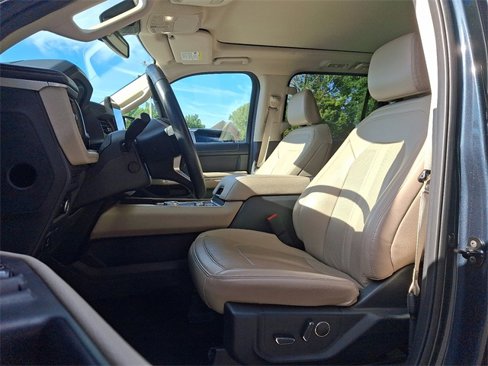 Used 2024 Ford Expedition Max Limited image 13