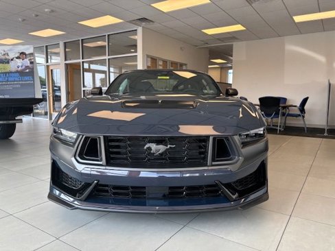 Used 2025 Ford Mustang Dark Horse image 2