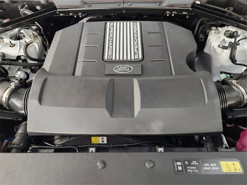 New 2024 Land Rover Defender 110 SE image 33