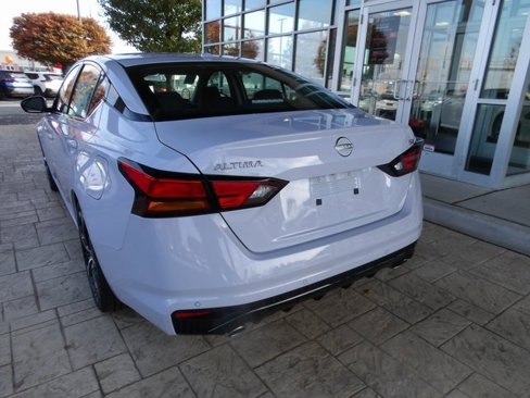 New 2025 Nissan Altima 2.5 SR image 5