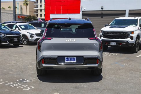 New 2026 Kia EV9 GT-Line image 8
