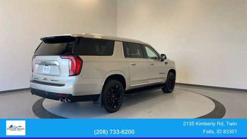Used 2023 GMC Yukon XL Denali image 7