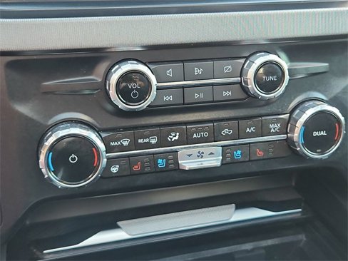 Used 2024 Ford F250 Platinum image 36