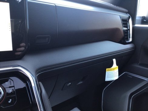 New 2025 GMC Sierra 2500 Denali w/ Denali Reserve Package image 23