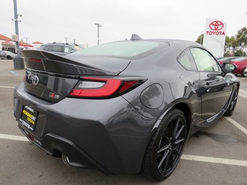 New 2025 Toyota GR86 Premium image 11
