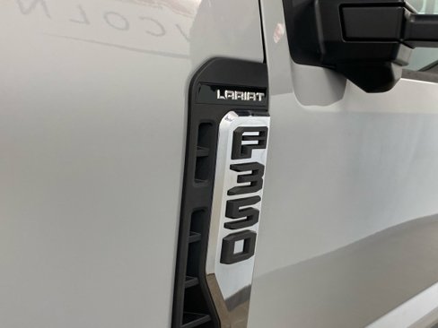 New 2026 Ford F350 4x4 Crew Cab Super Duty image 13
