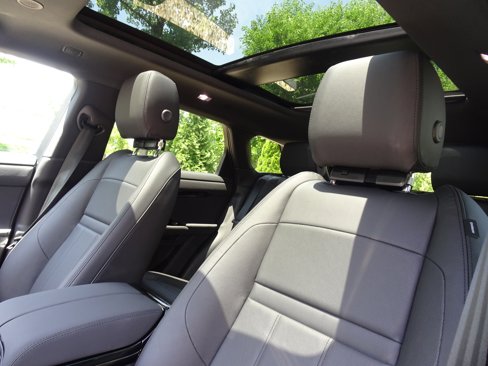 New 2026 Land Rover Range Rover Evoque Dynamic SE image 17