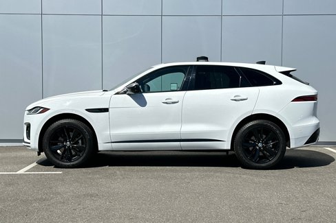 Used 2025 Jaguar F-PACE R-Dynamic S image 2
