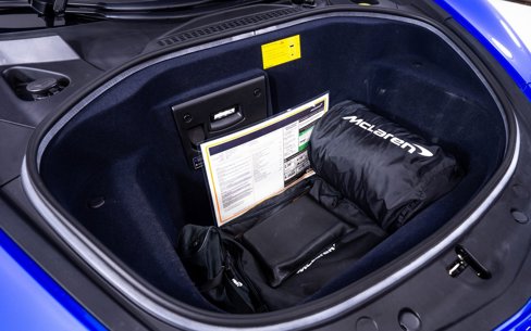 Used 2023 McLaren Artura image 21