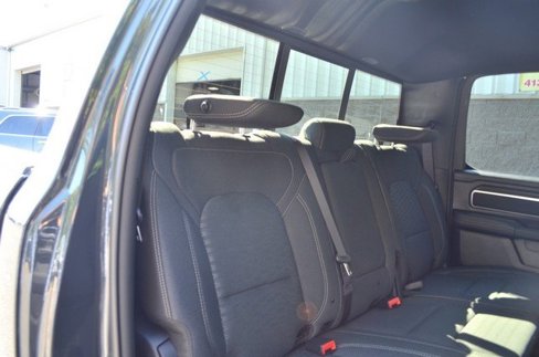 New 2025 RAM 1500 4x4 Crew Cab image 32