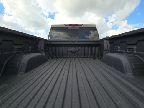 Used 2025 Chevrolet Silverado 1500 High Country w/ Technology Package image 13