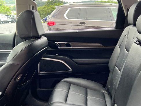 Used 2022 Kia Telluride EX image 25