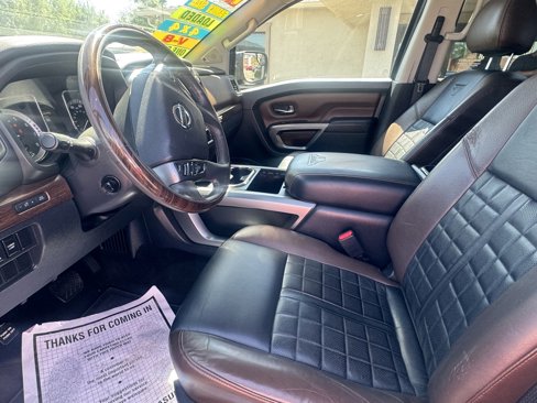 Used 2017 Nissan Titan Platinum Reserve image 9