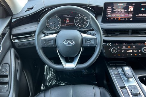 Certified 2024 INFINITI QX60 Pure image 17