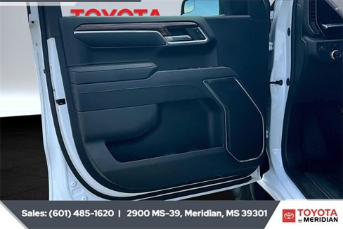 Used 2024 GMC Sierra 1500 SLE image 17