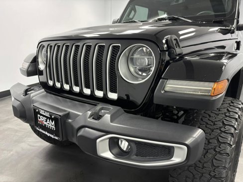 Used 2018 Jeep Wrangler Unlimited Sahara image 23