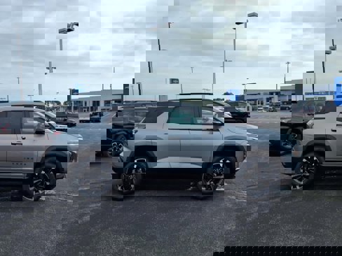 New 2026 Chevrolet Equinox RS w/ Convenience Package III image 2