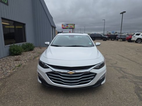 Used 2023 Chevrolet Malibu LT image 3