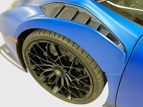 Used 2024 Lamborghini Huracan STO image 37