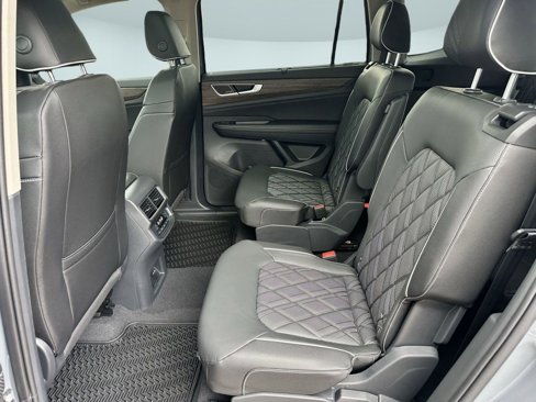 New 2025 Volkswagen Atlas SEL Premium R-Line image 12