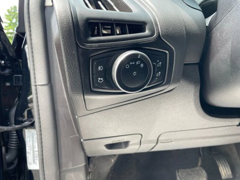 Used 2016 Ford Focus SE w/ Equipment Group 201A image 23