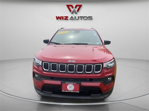 Used 2023 Jeep Compass Latitude w/ Convenience Group image 2