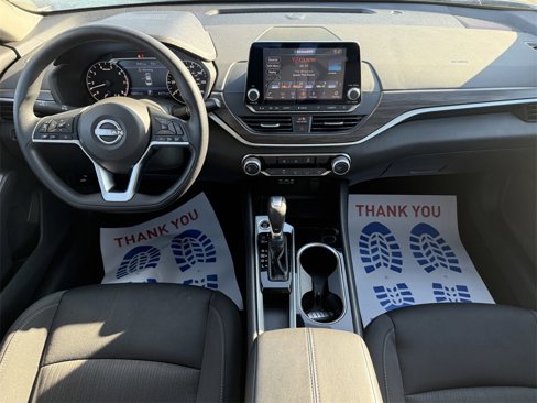 Used 2024 Nissan Altima 2.5 SV image 35