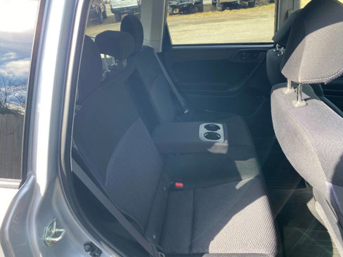 Used 2015 Subaru Forester 2.5i Premium w/ All-Weather Package image 18
