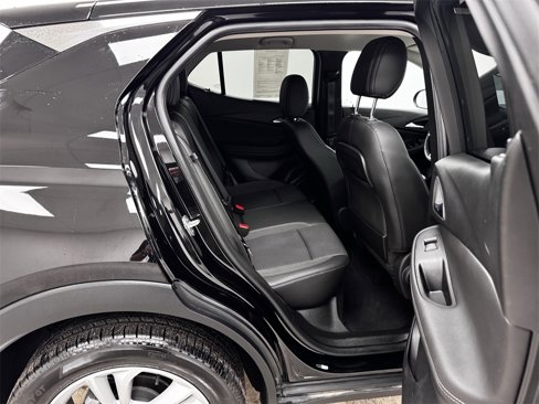 Used 2023 Buick Encore GX Preferred w/ Cold Weather Comfort Package image 14