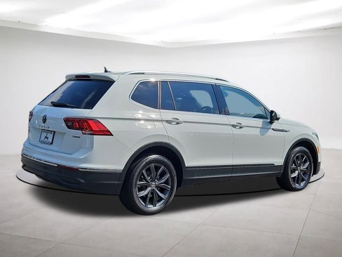 Used 2024 Volkswagen Tiguan SE image 7