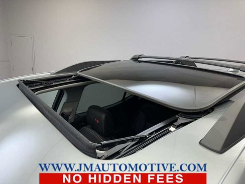 Used 2023 GMC Acadia AT4 w/ Preferred Package image 11