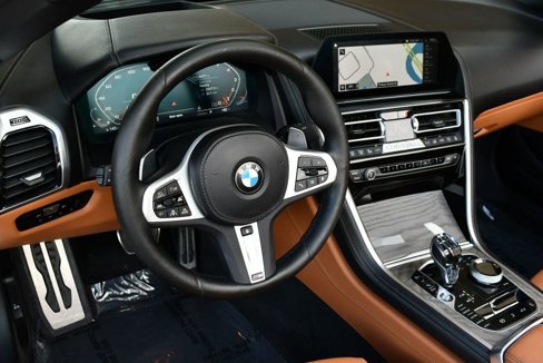 Used 2022 BMW M850i xDrive Convertible image 12