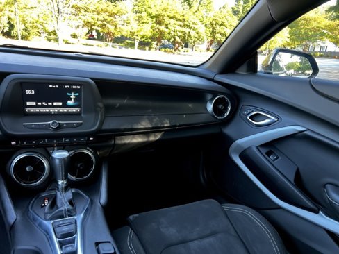 Used 2018 Chevrolet Camaro LT image 24