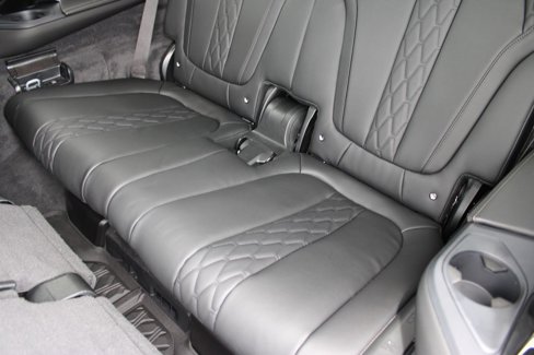 New 2026 BMW X7 M60i image 25